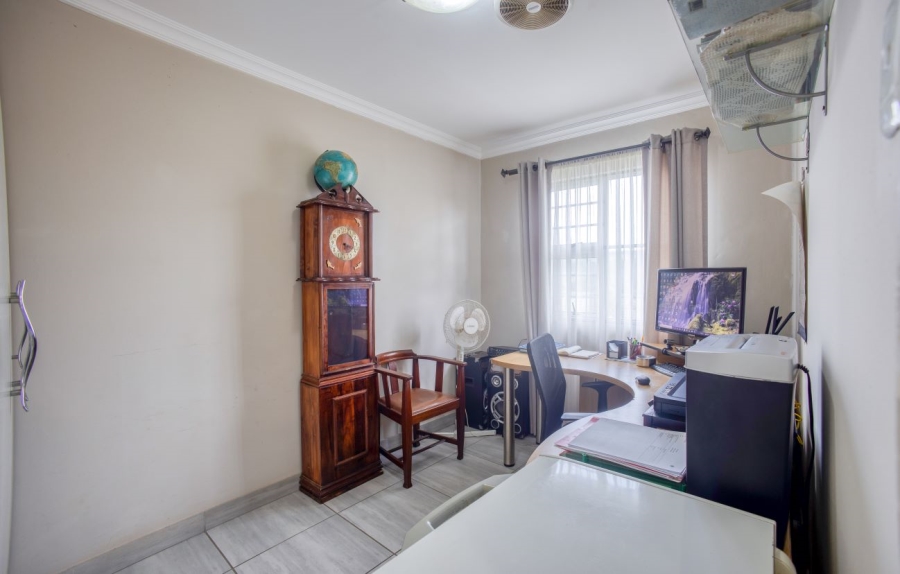 3 Bedroom Property for Sale in Nahoon Valley Park Eastern Cape